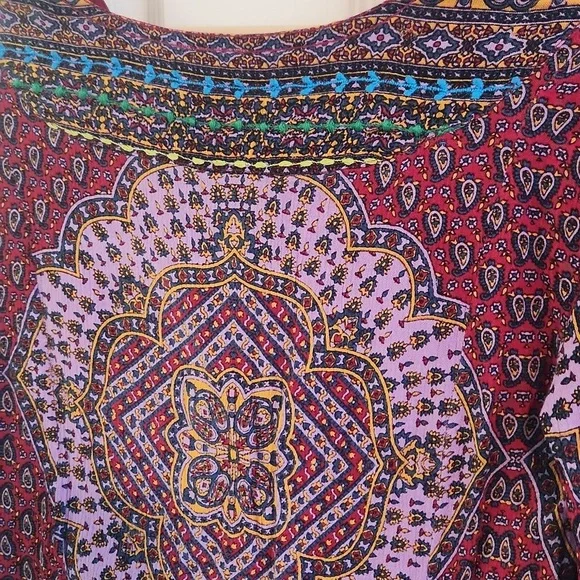 Anthropologie Akemi + Kin Flowy Top Small - Picture 5 of 6